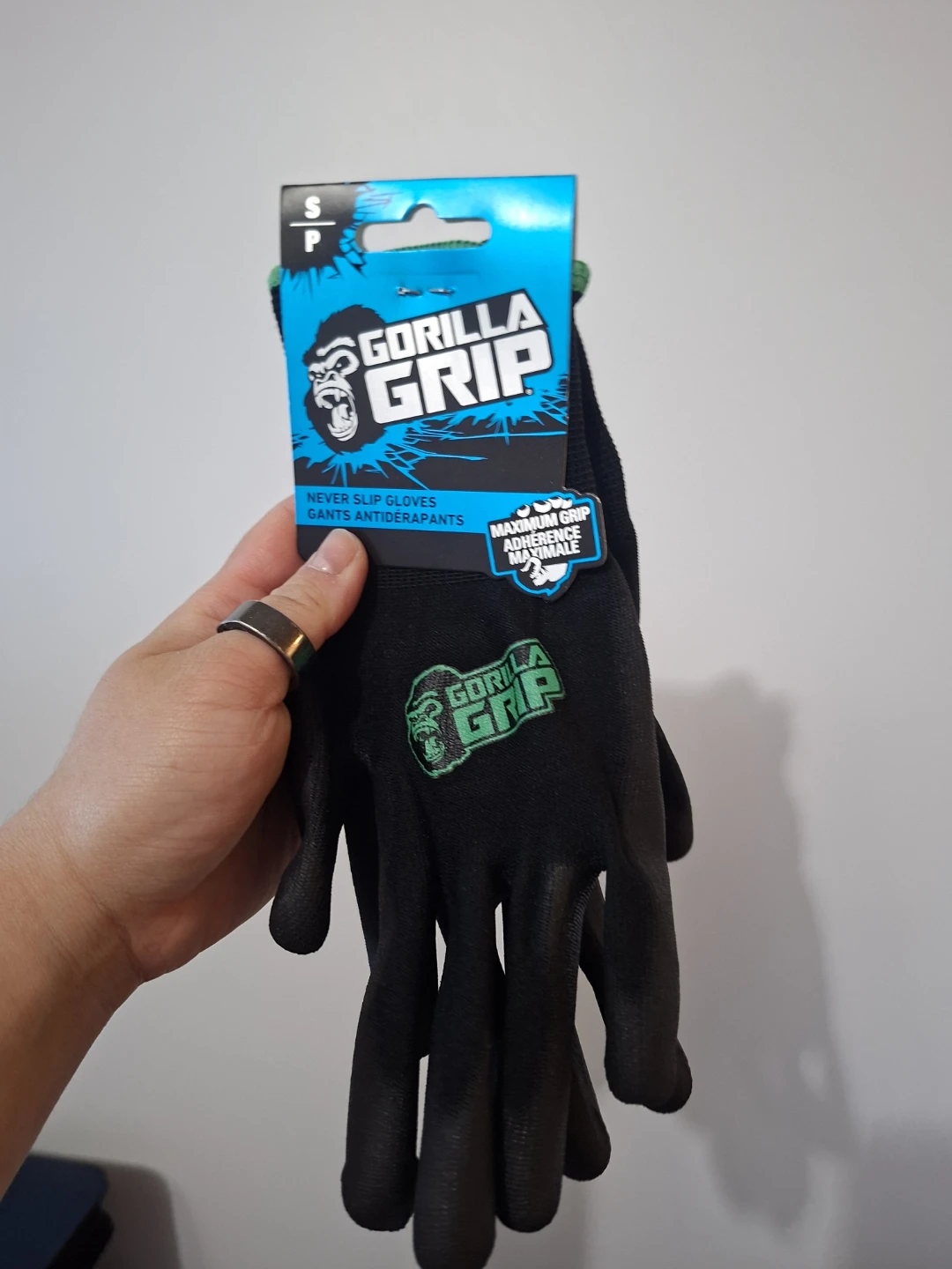 Gorilla Grip Never Slip Gloves (BNWT, Small)