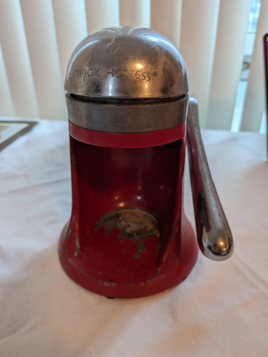 Vintage Magic Hostess Red Citrus Juicer