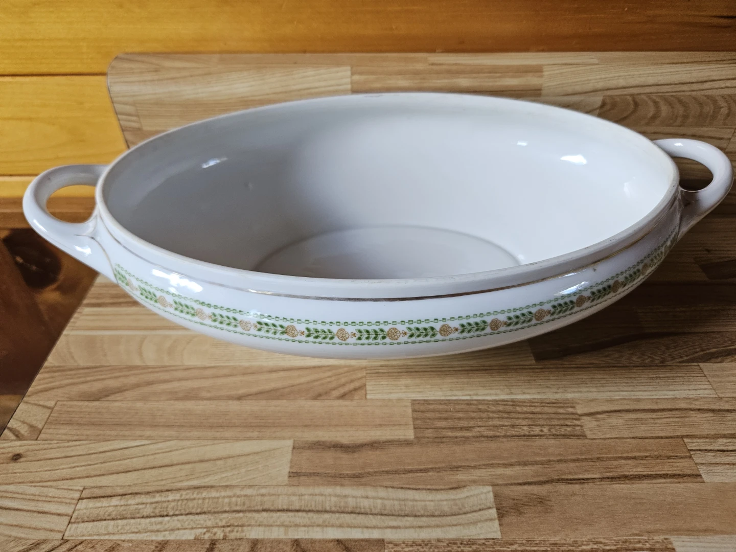Set of 2 White Serving Bowls with Decorative Trim - photo 3