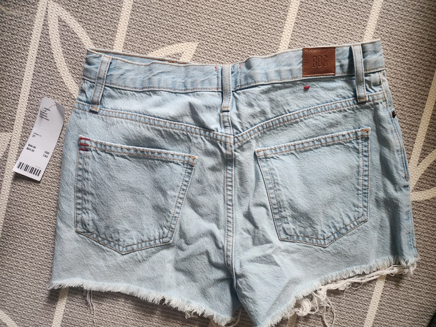 Jean shorts urban outfitters bdg size 27 - photo 3