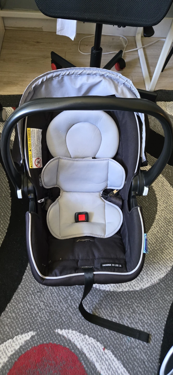 Infant and toddler car seat