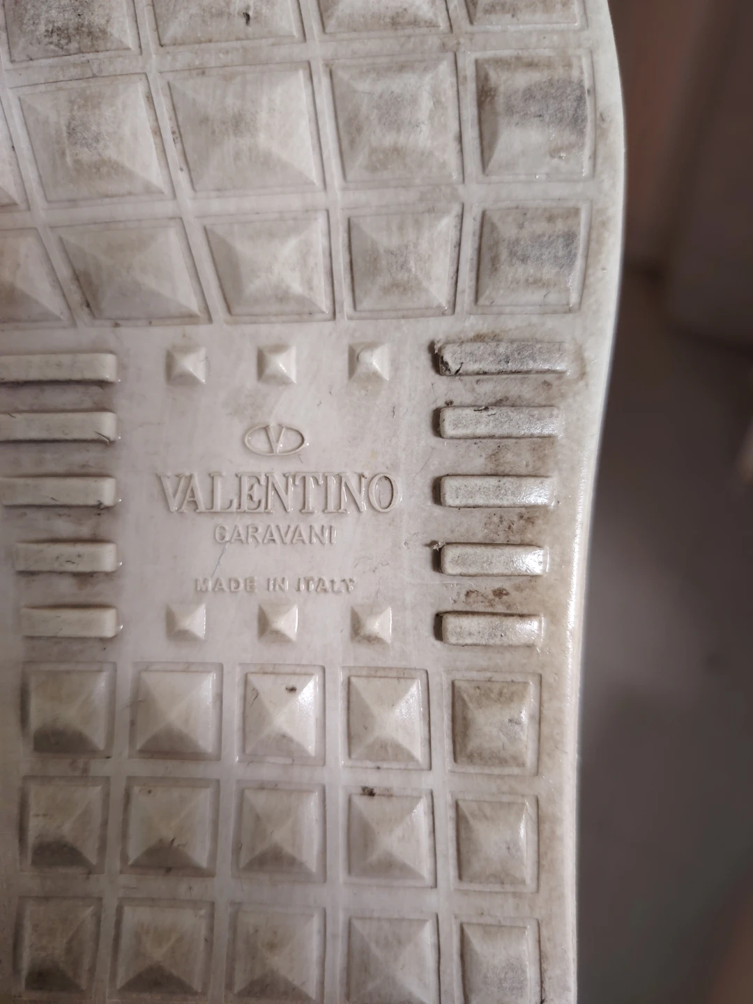 Valentino Garavani White Leather Rockstud Sneakers - photo 3