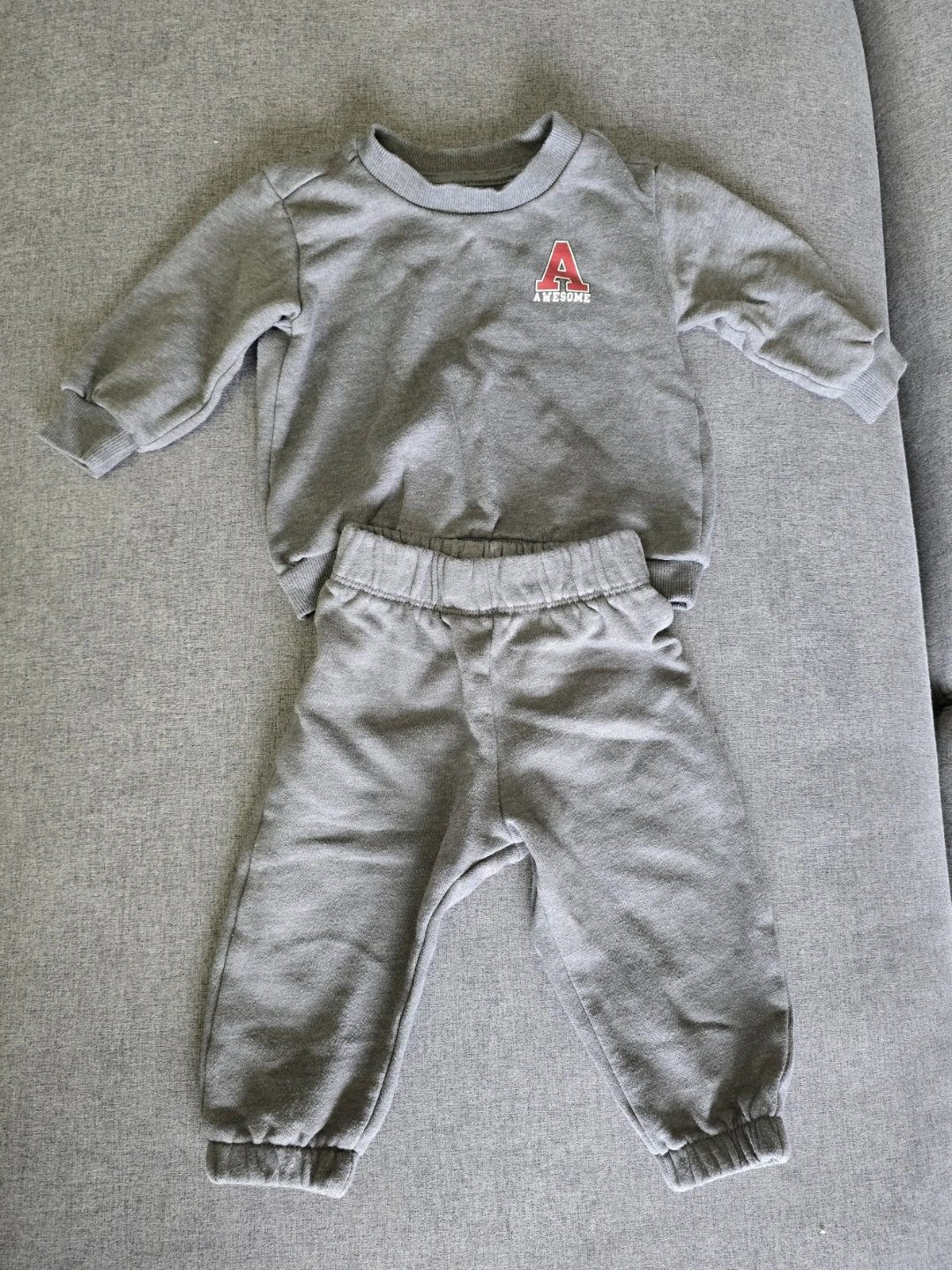 Baby Boys' Sweatshirt and Pants Set (GAP, Disney...) - photo 3