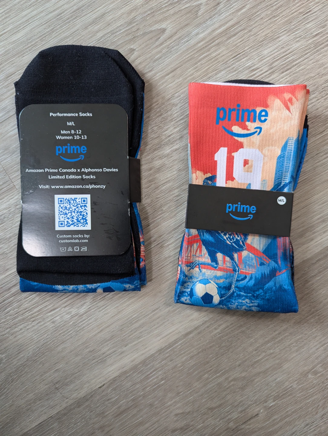 ⚽ Amazon Prime x Alphonso Davies Socks M/L