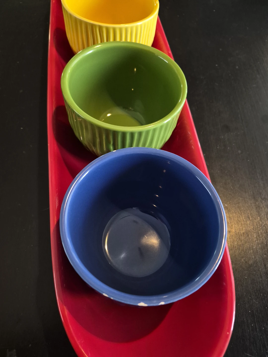 Set of 4 colourful condiment bowls with tray - photo 4