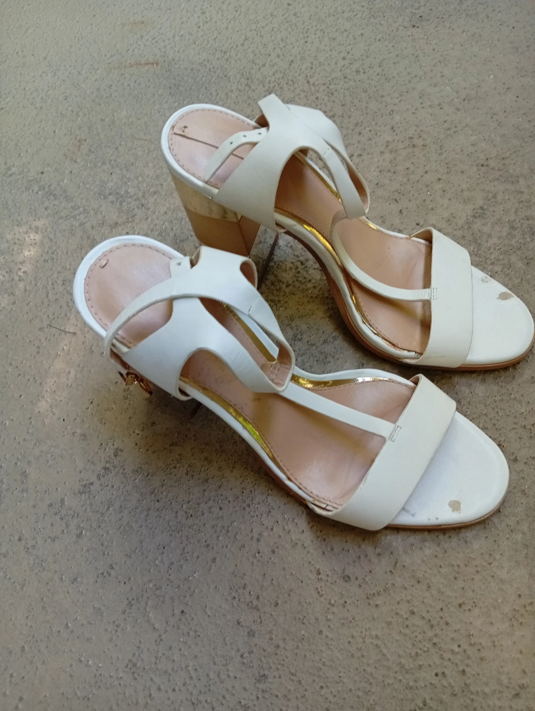White Strappy Block Heel Sandals - photo 2