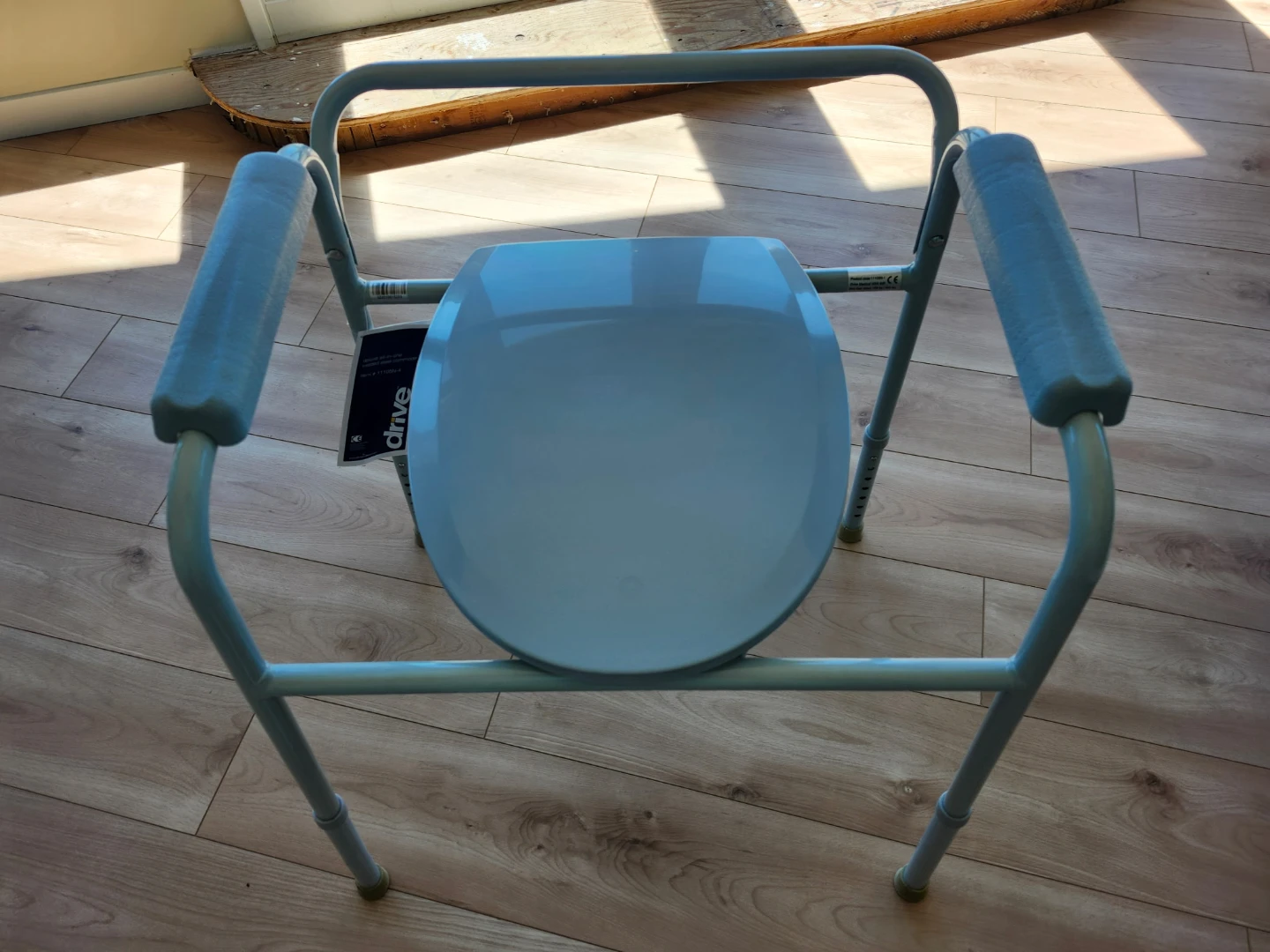 Adjustable Commode - NEW ⚽