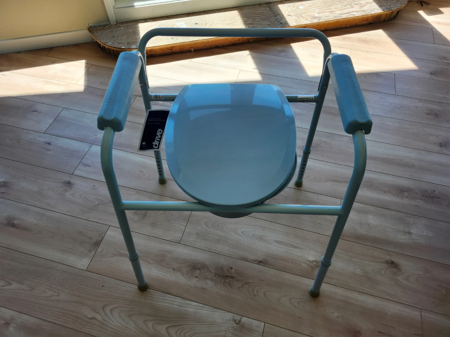 Adjustable Commode - NEW ⚽ - photo 5