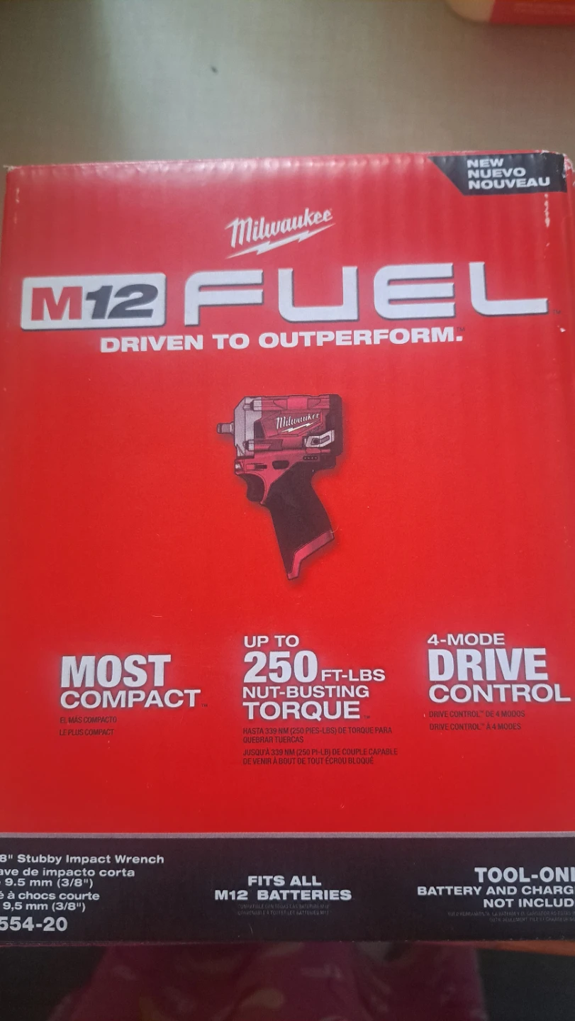 Milwaukee M12 FUEL 3/8" Stubby Impact Wrench