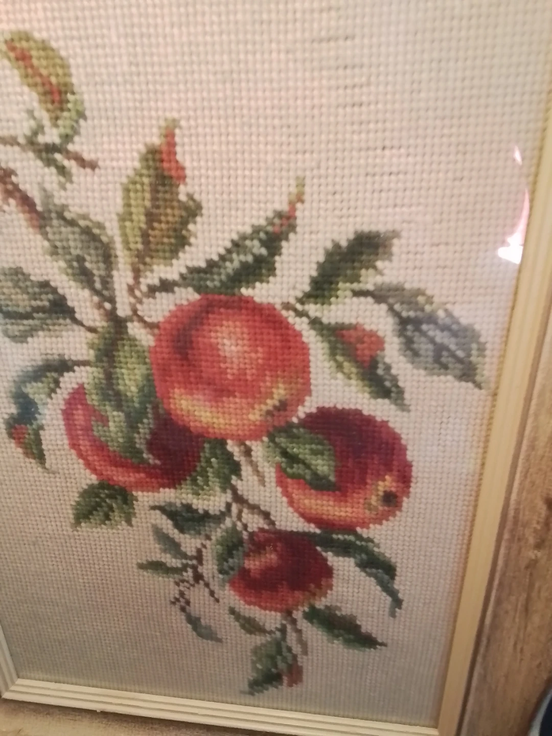 Vintage 1960s Framed Apple Cross-Stitch Wall Art - photo 2