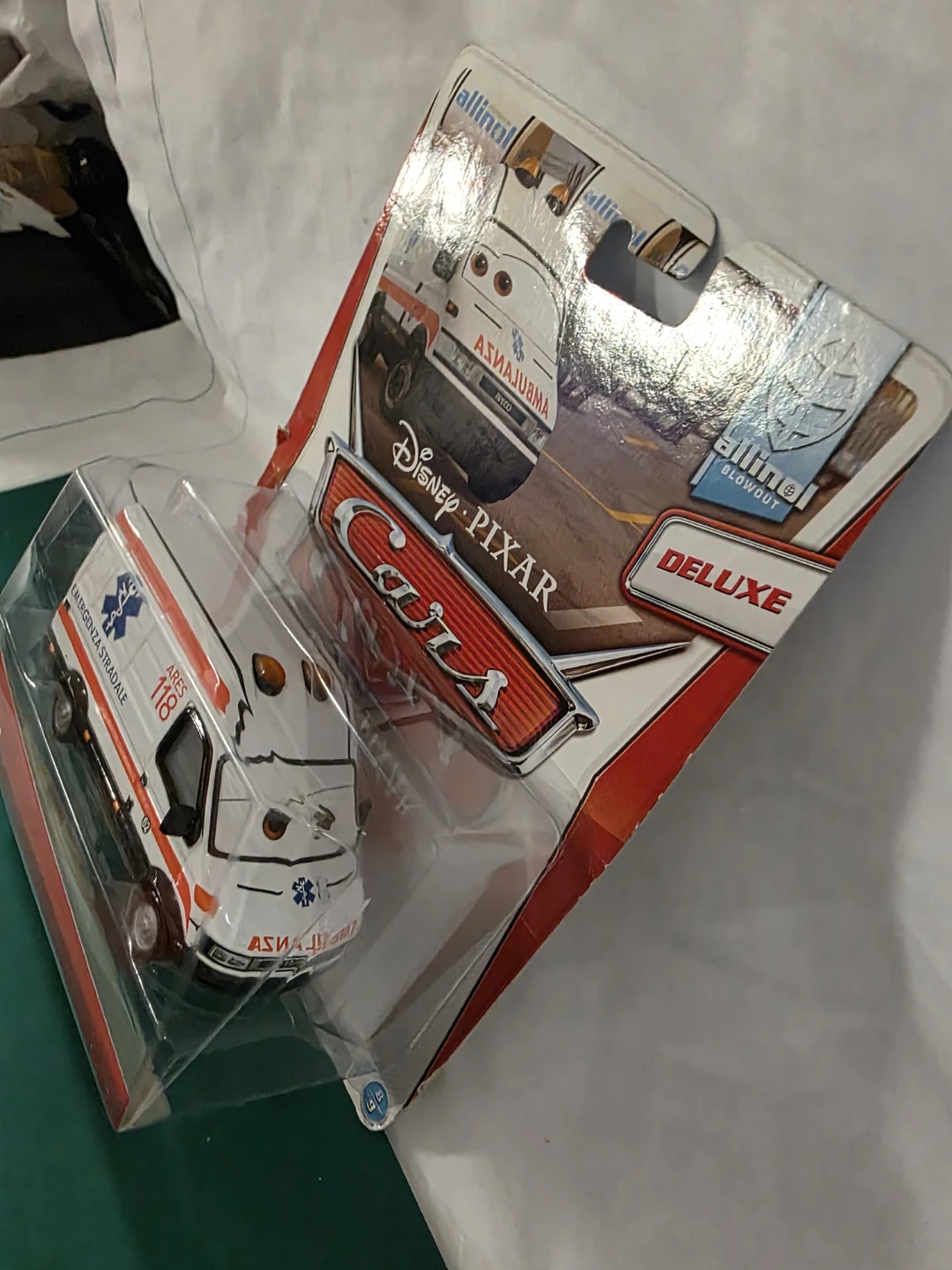 Disney Pixar Cars Alfredo Ambulance Die-Cast Toy - photo 2