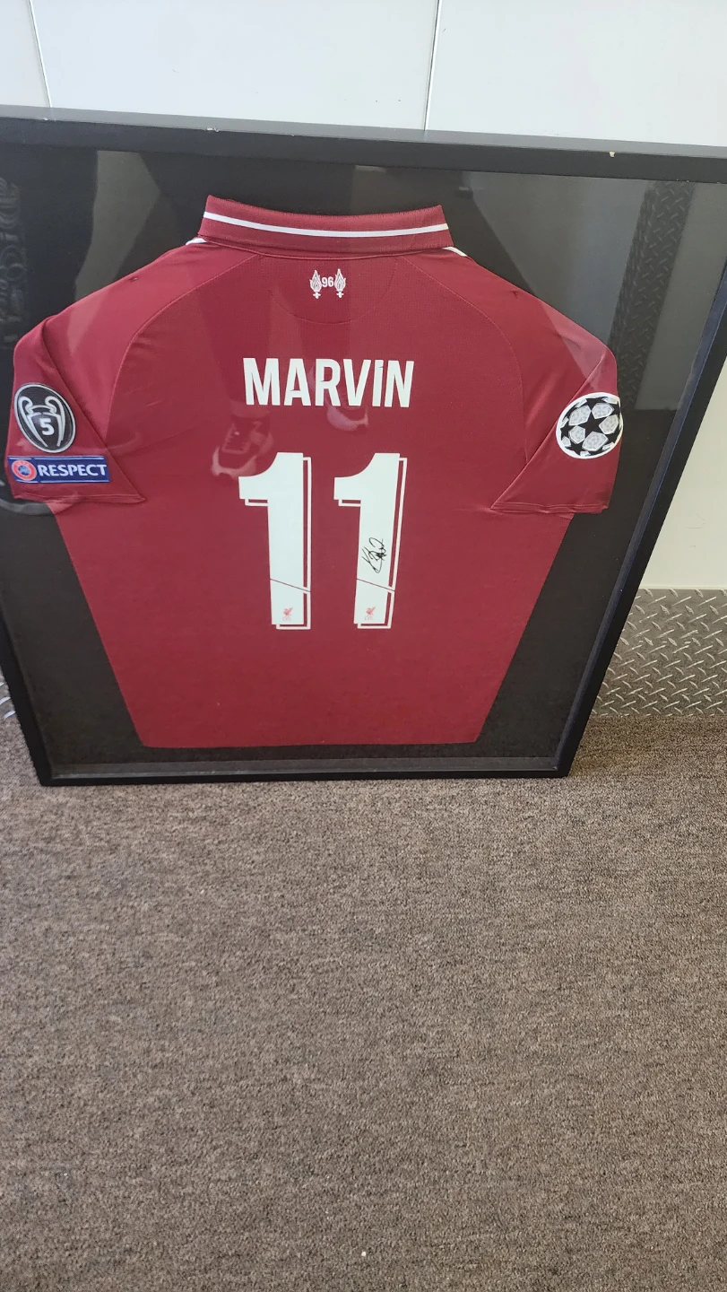 Framed Liverpool FC  Jersey with Autograph Jürgen Klopp. - photo 2