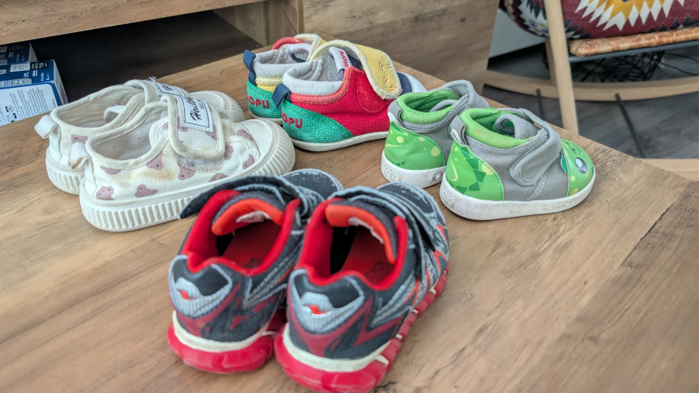Assorted Kids' Shoes ⚽ - photo 2