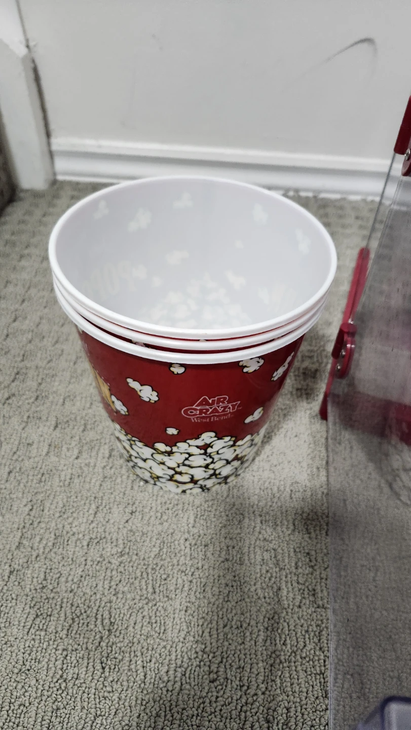 West Bend Popcorn Machine - photo 5
