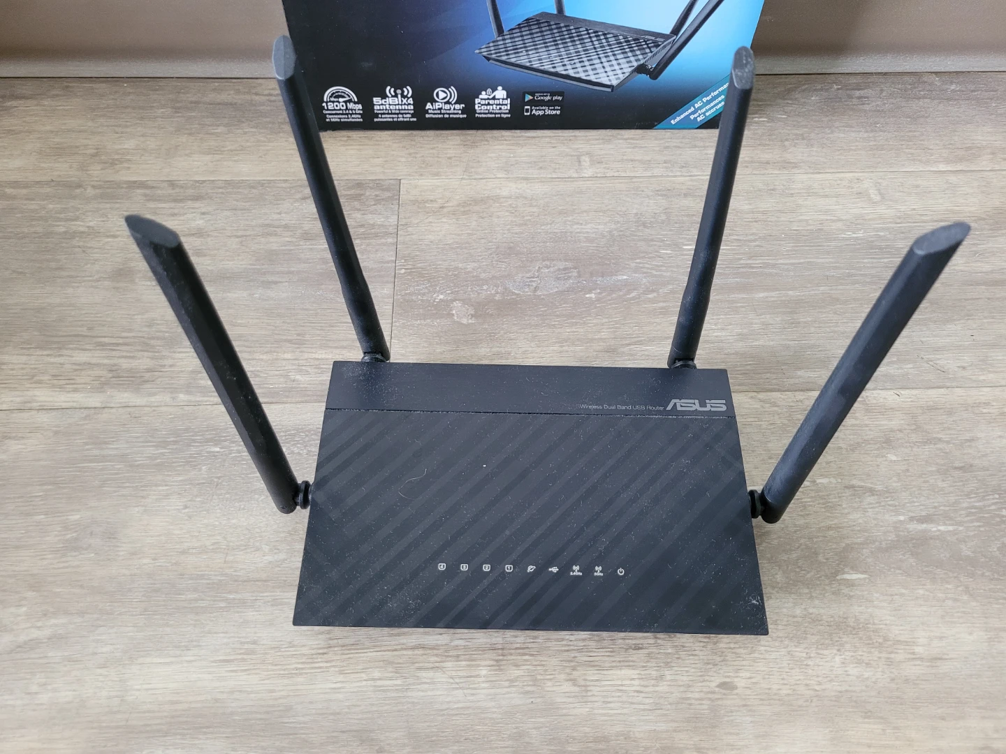 ASUS RT-AC1200 Wireless Dual-Band Router - photo 3