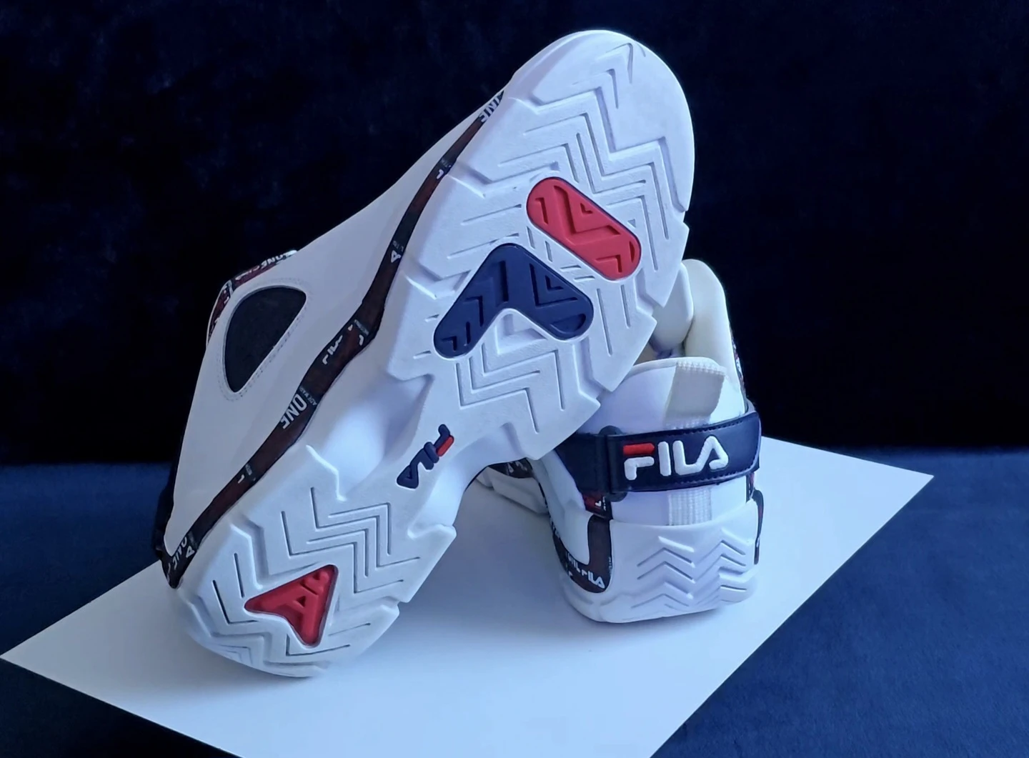 GRANT HILL 2 / 96' TRADEMARK LOWS - photo 5