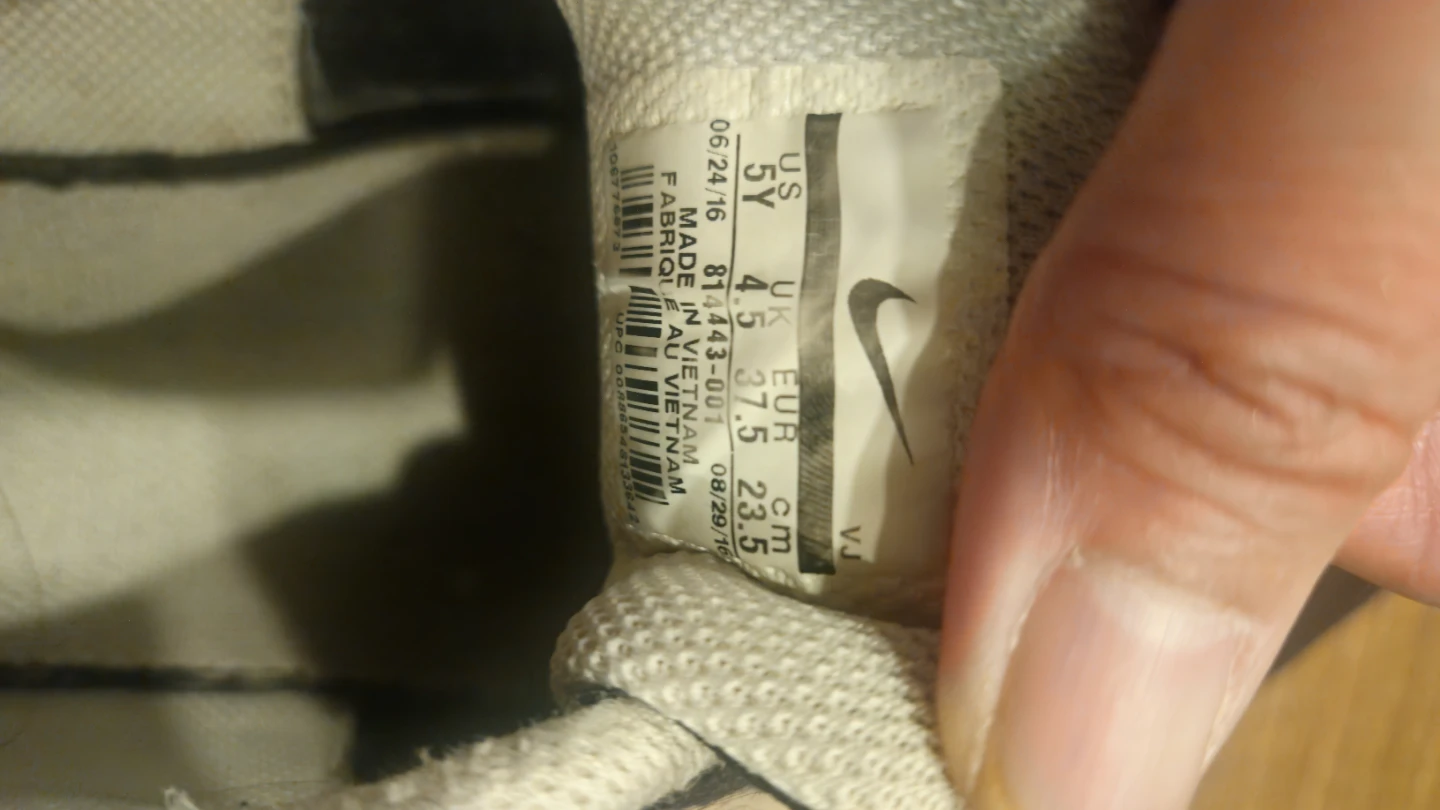 Nike Air Max Tavas Sneakers - photo 4