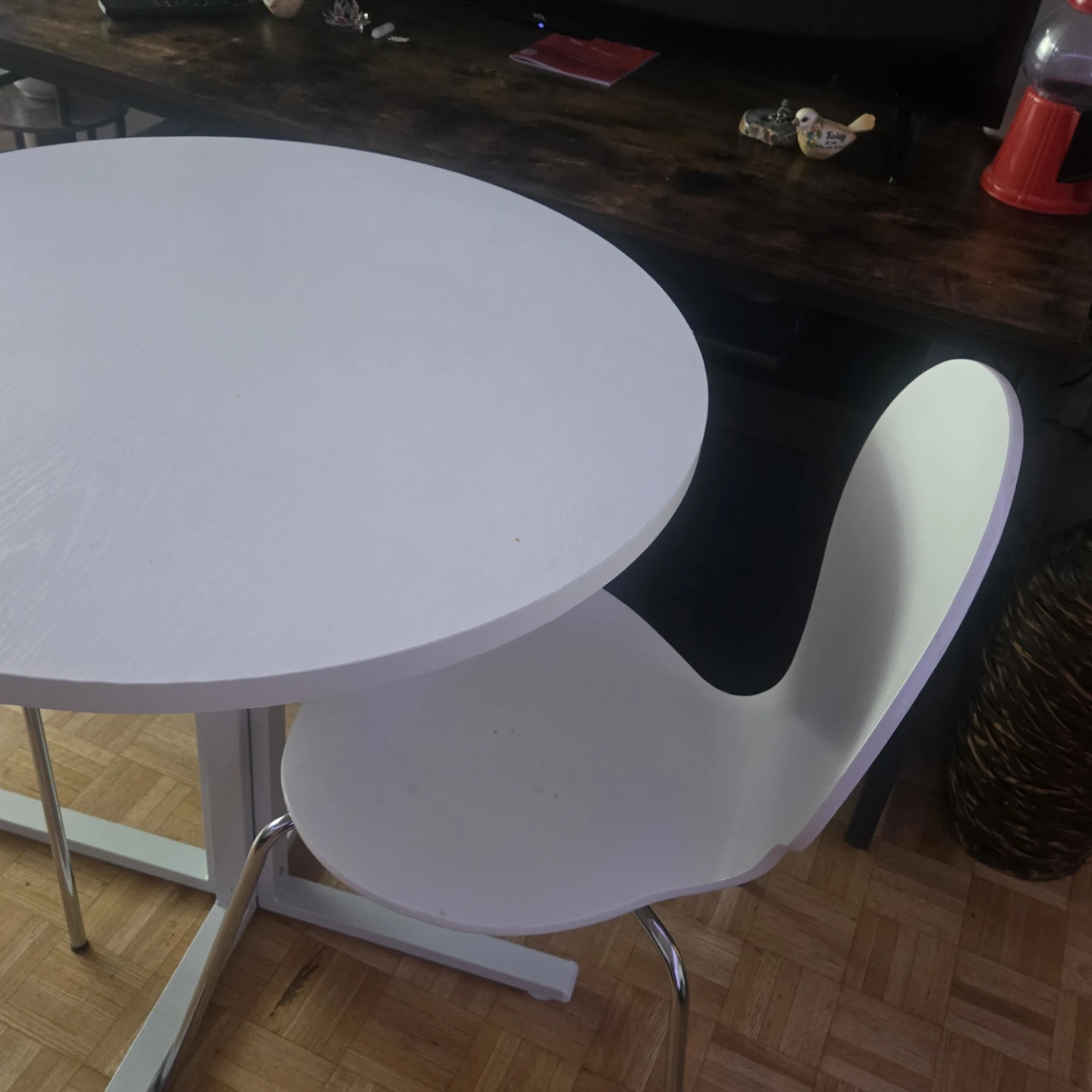 Dinning table and two ikea chairs - photo 2