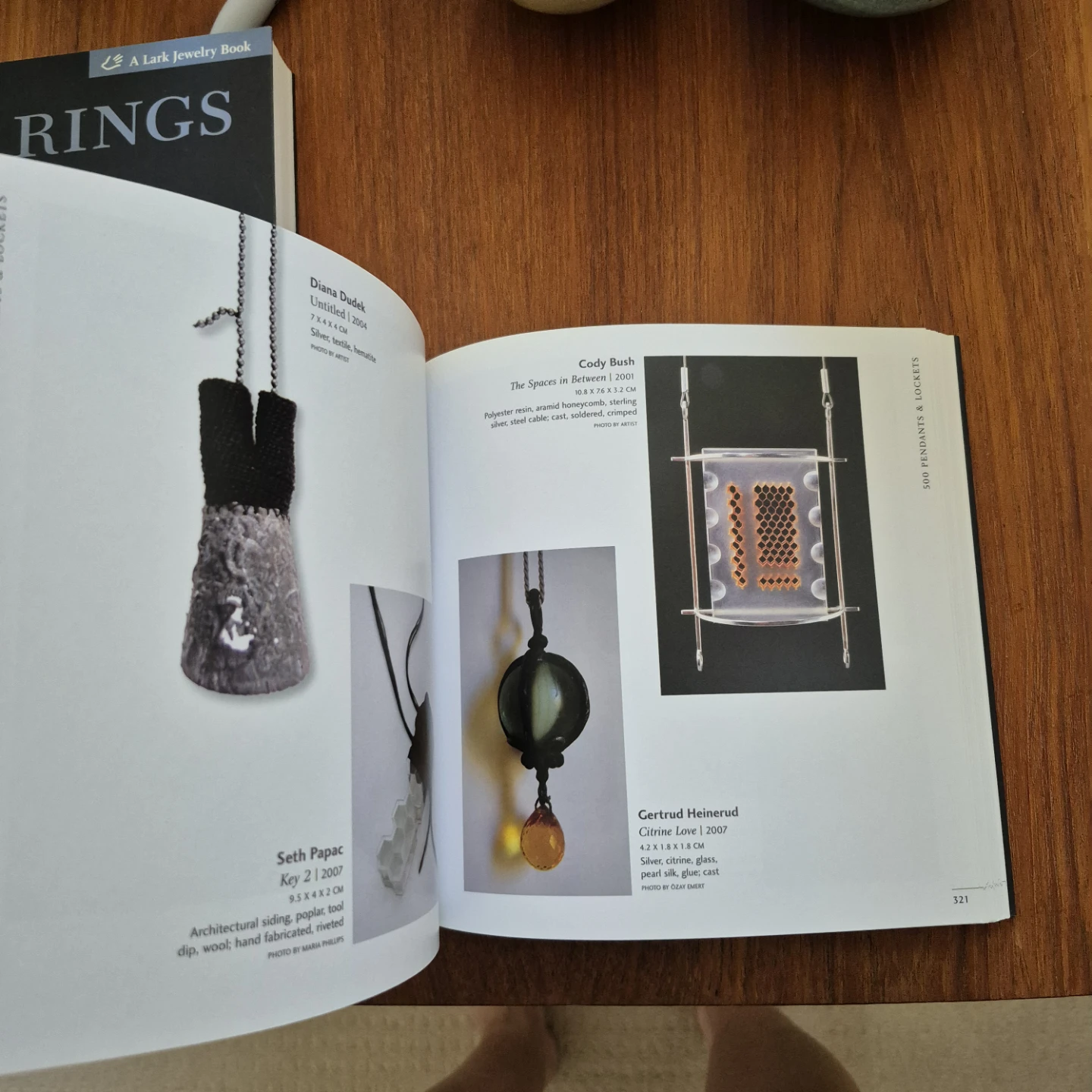 "500 Pendants & Lockets" Published by Lark Books - photo 3