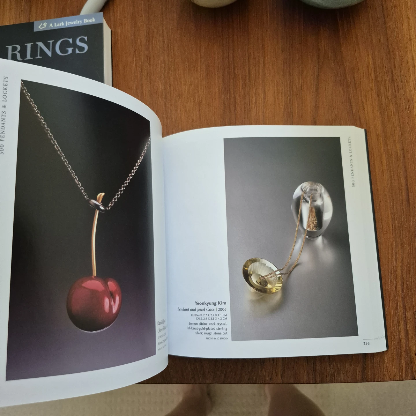 "500 Pendants & Lockets" Published by Lark Books - photo 4