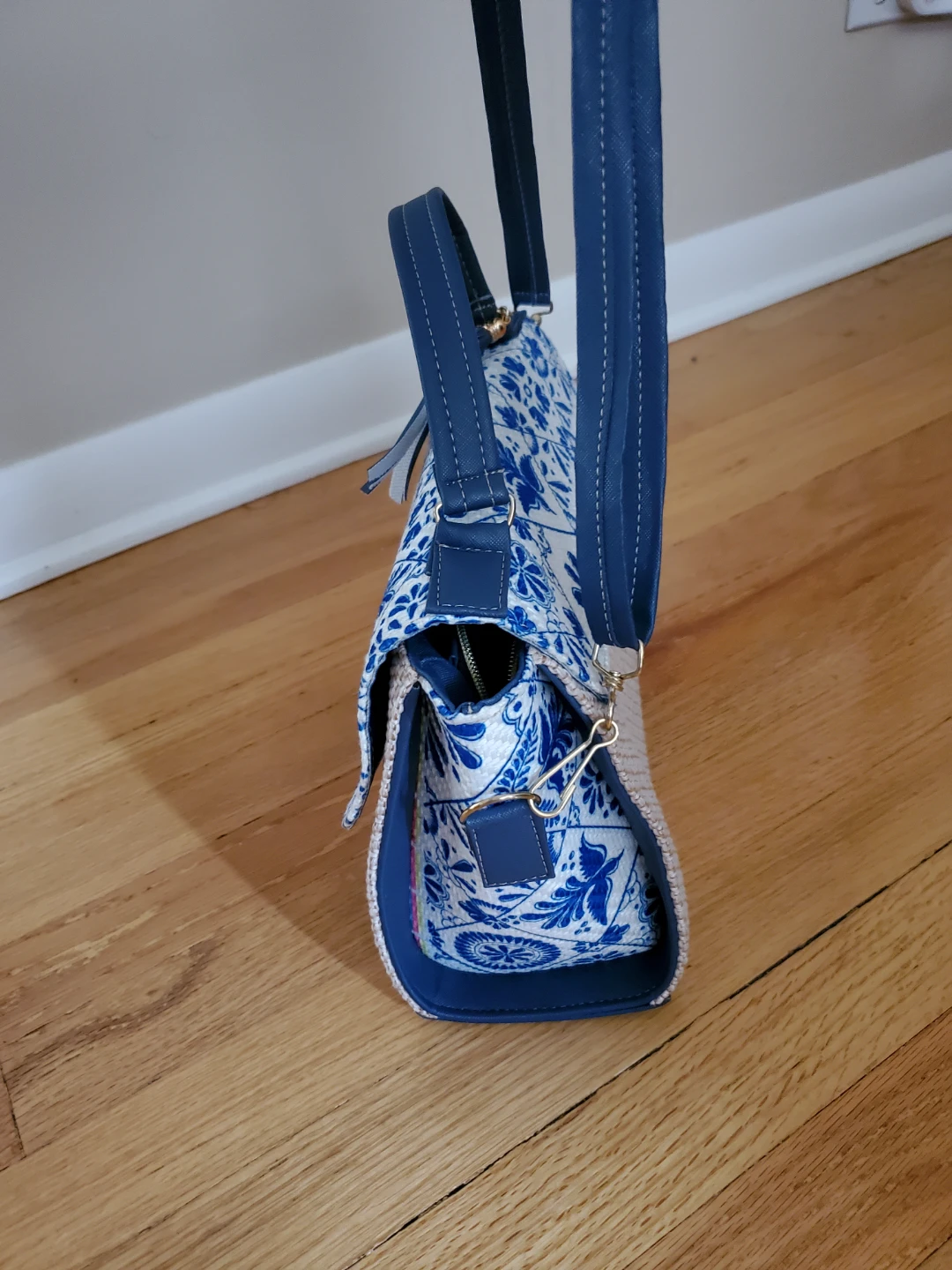 Blue & White Floral Print Crossbody Bag - photo 5