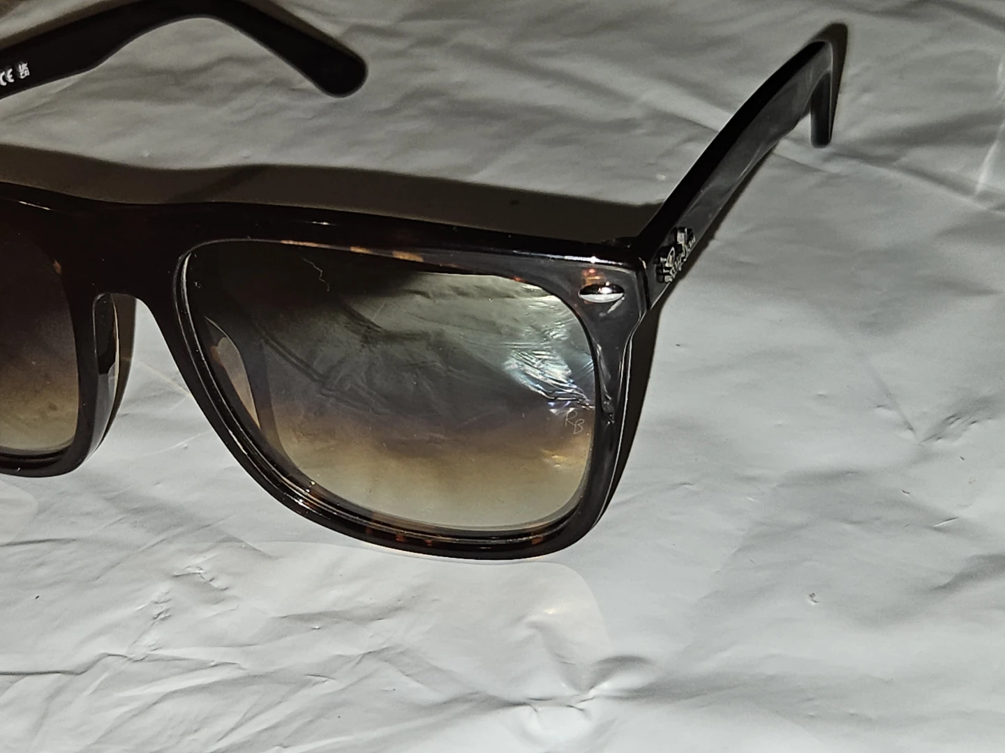 Ray-Ban Wayfarer Sunglasses - photo 3