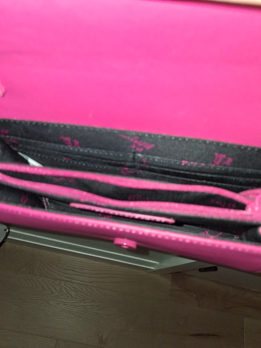 Betsy Johnson Hot Pink Skull Embossed Crossbody Wallet - photo 3