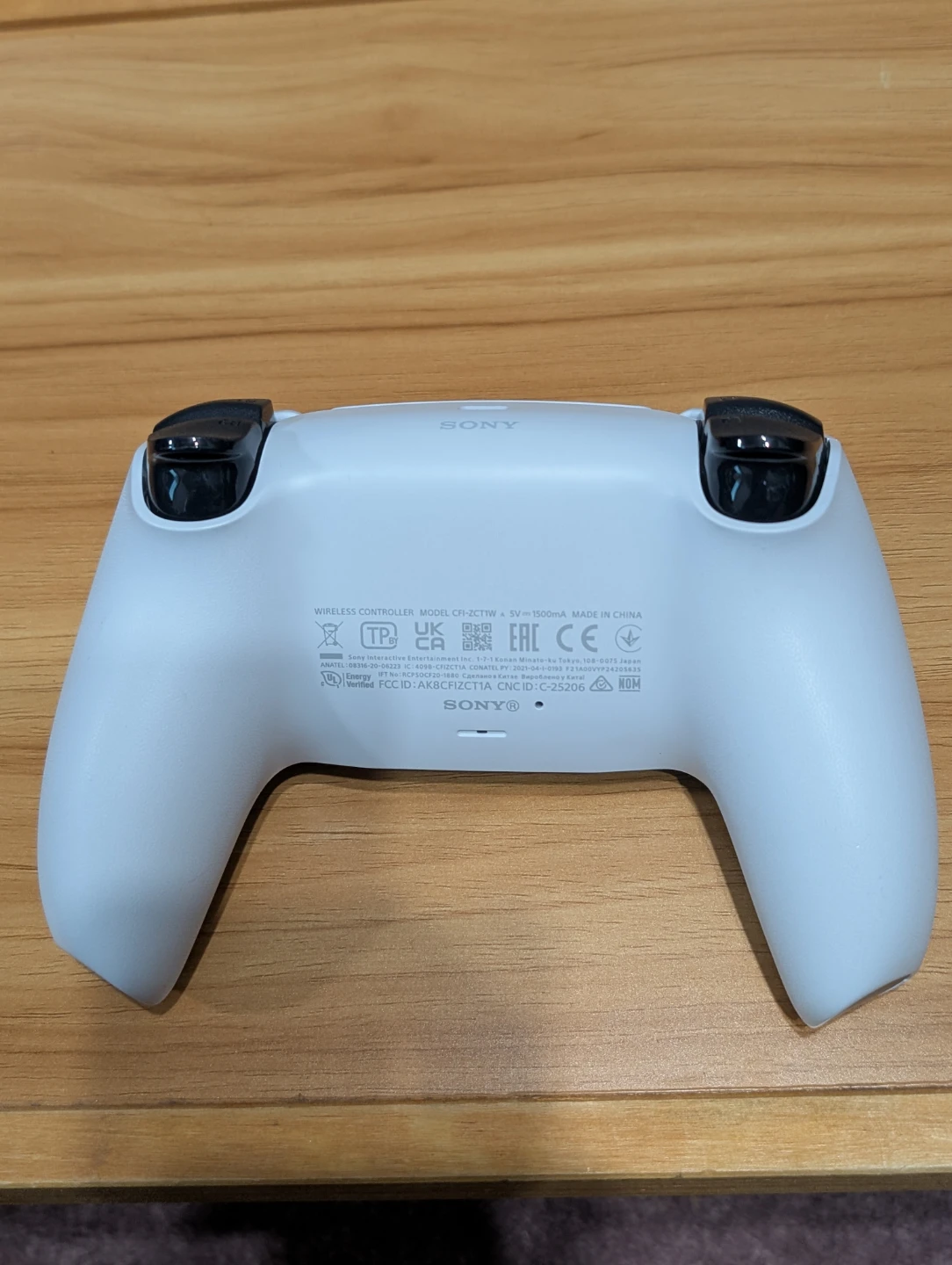 Sony PlayStation 5 DualSense Wireless Controller - photo 2