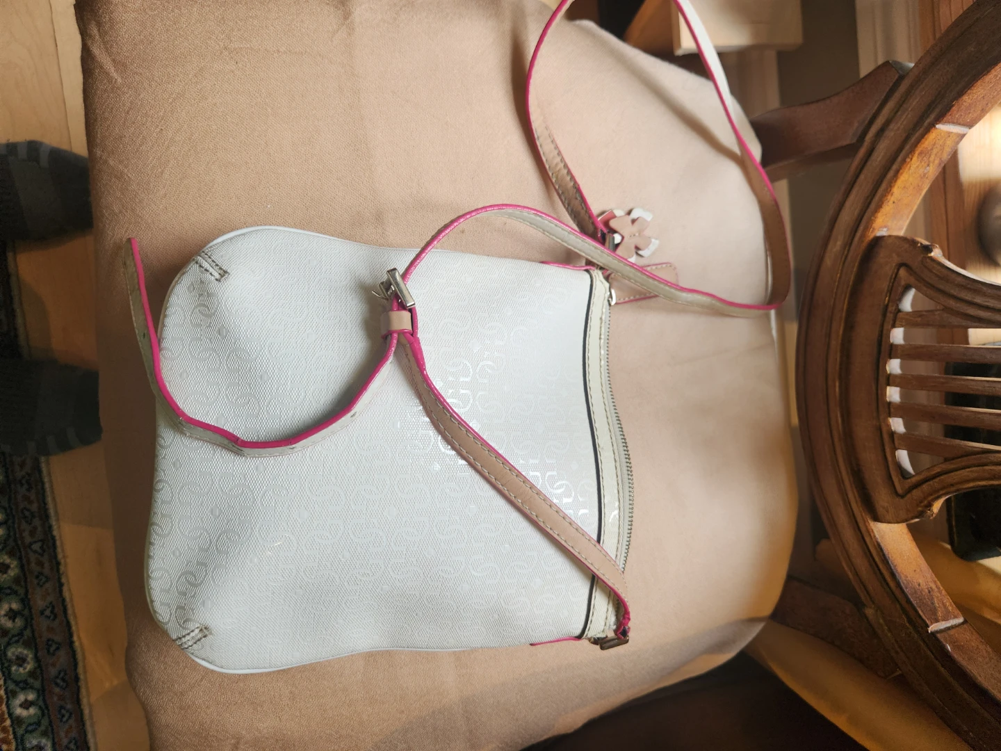 Guess White Crossbody Bag - photo 2