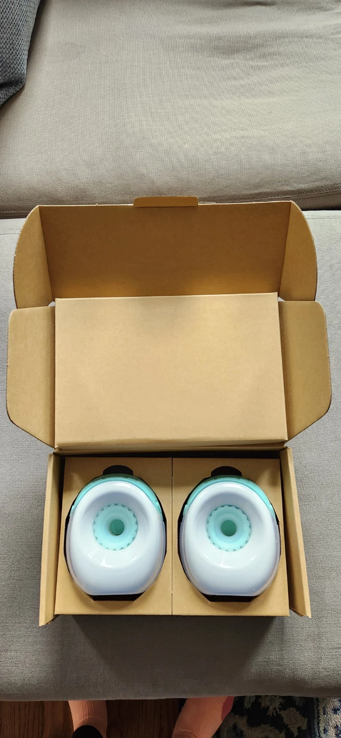 Willow Go Wearable Breast Pump - 2 Pumps - photo 2