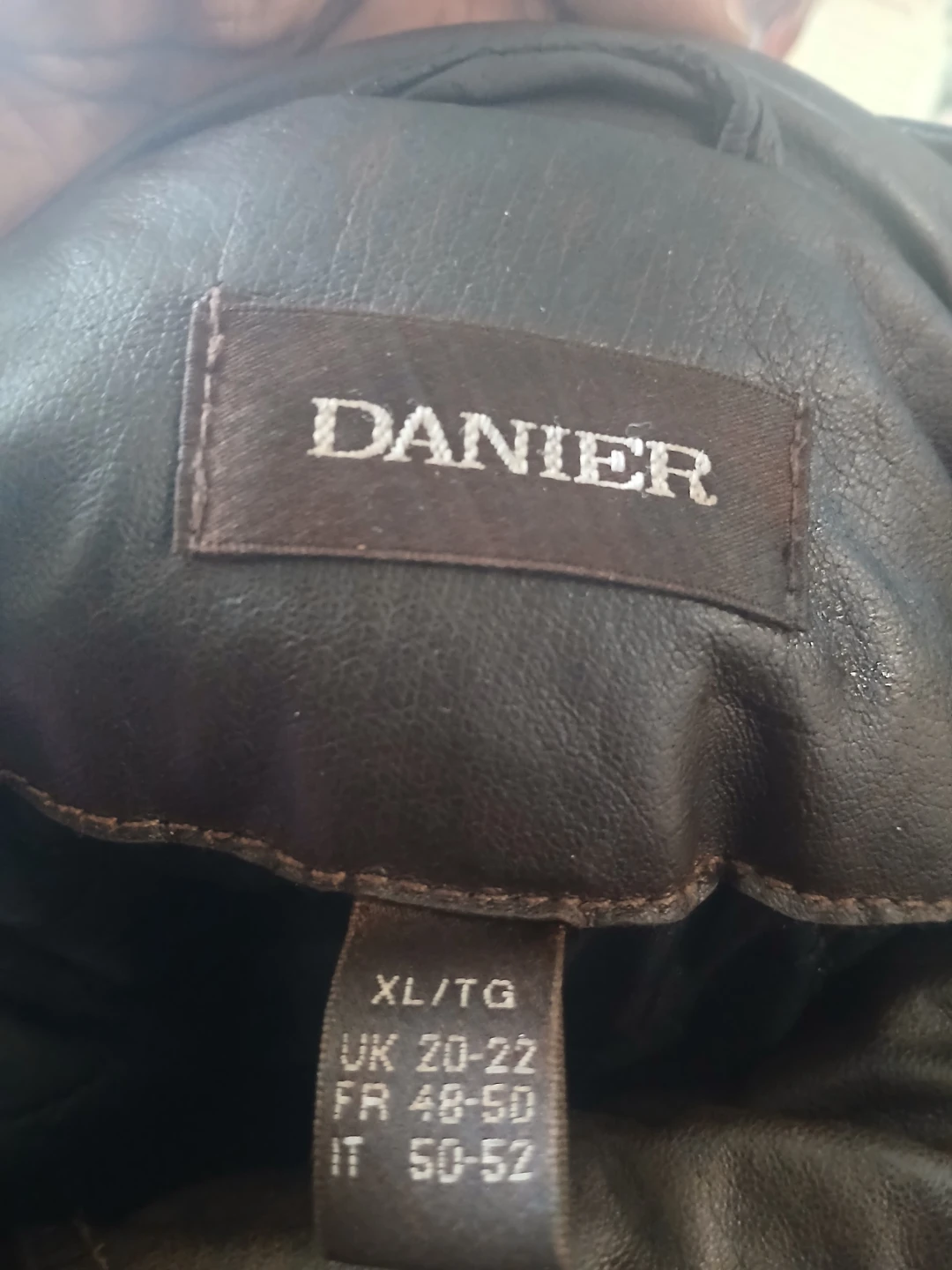 Danier  Leather Jacket with Fur Trim - photo 3