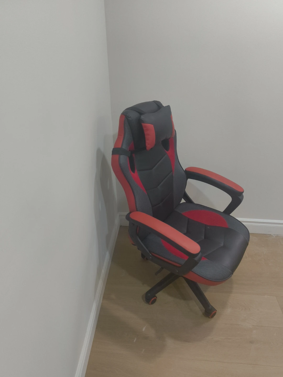 Gaming/ Office Chair - photo 3