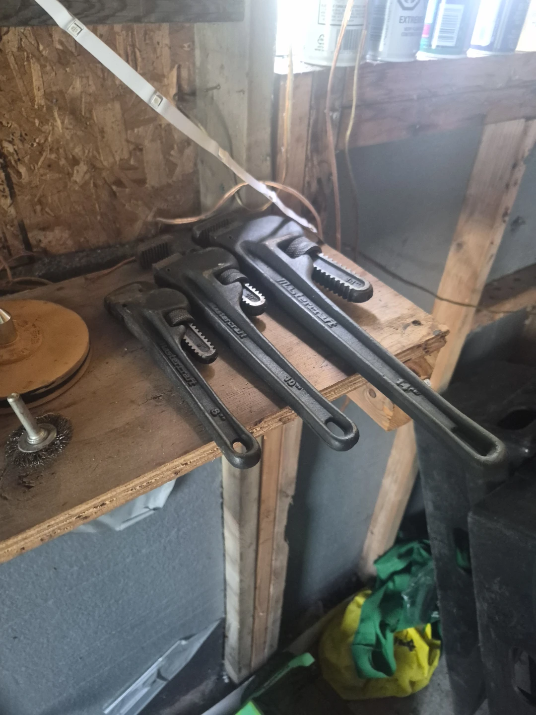 Pipe Wrench Set and vice grips - photo 2