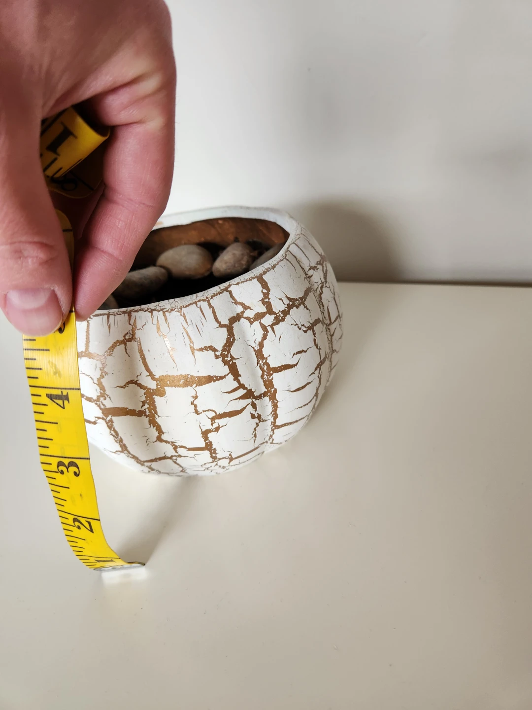 White and Gold Decorative Pot - photo 3