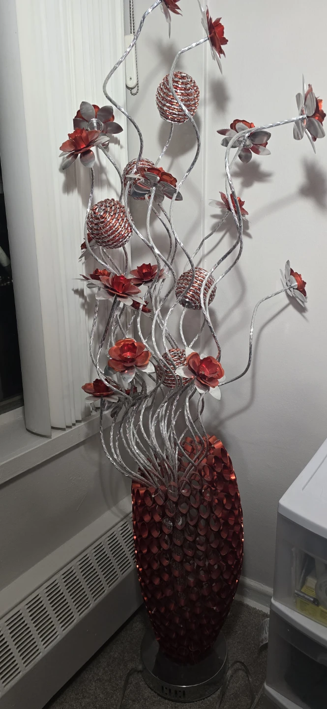 MODERN FLORAL DESIGN FLOOR LAMP