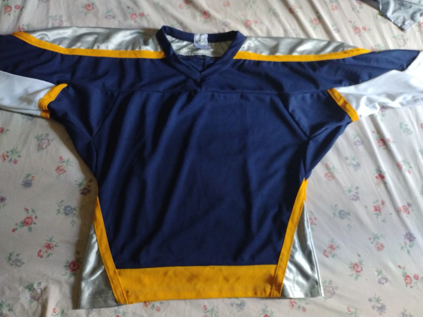 Athletic knit shirt Youth Medium