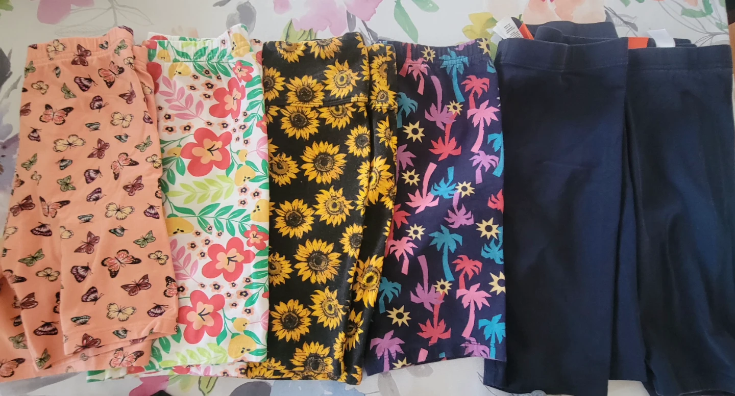 Girls' T-shirts and Shorts Bundle, size 10-12 - photo 2