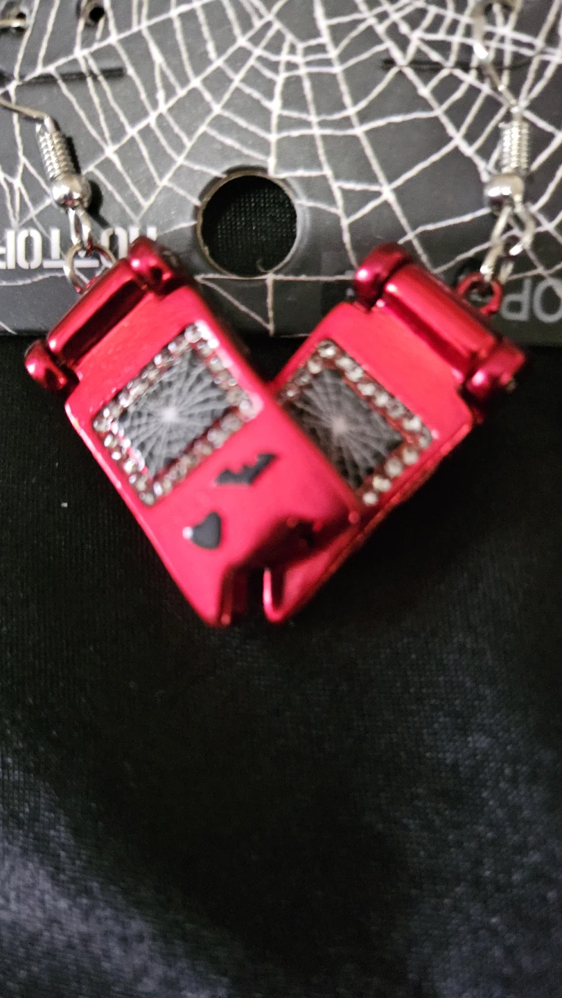 Hot Topic Red Game Boys Earrings - photo 3