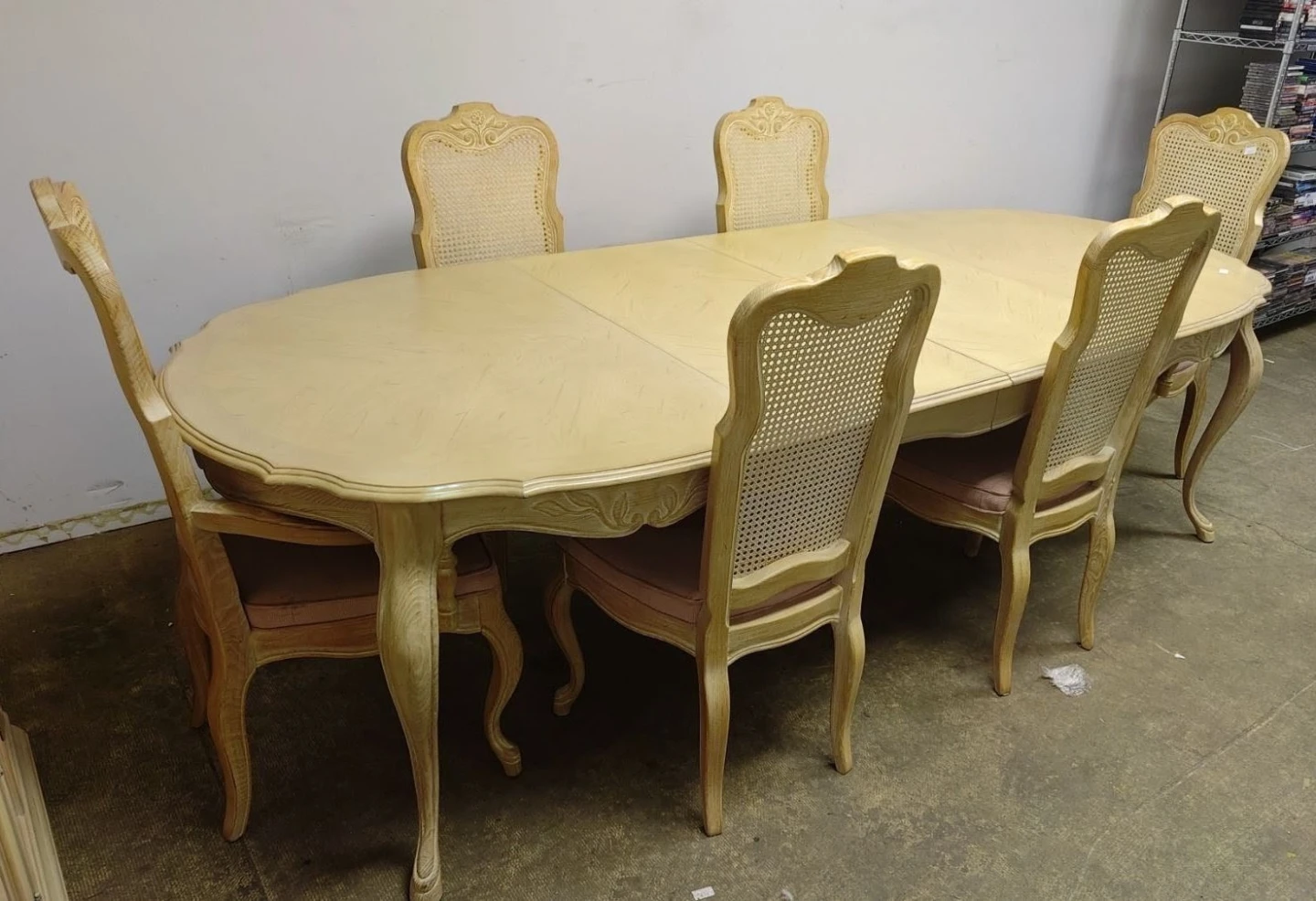 Vintage Drexel Heritage Cabernet Classics Dining Table & Chairs - photo 3