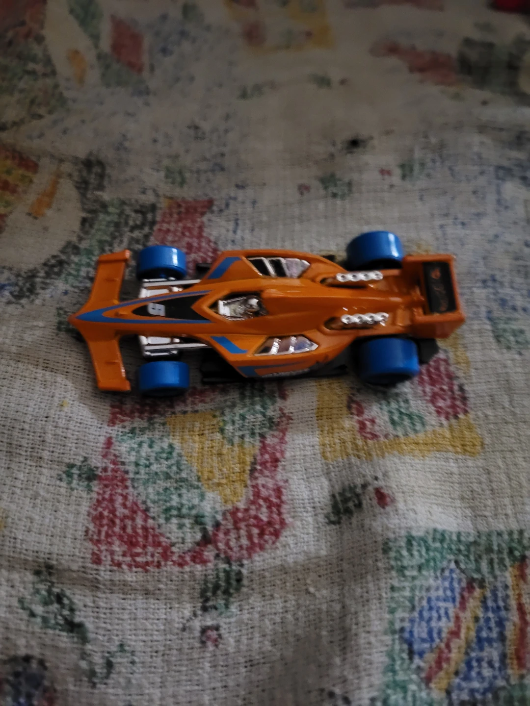 Hot Wheels 2014 Orange #5 Race Car Made in Malaysia CFG97