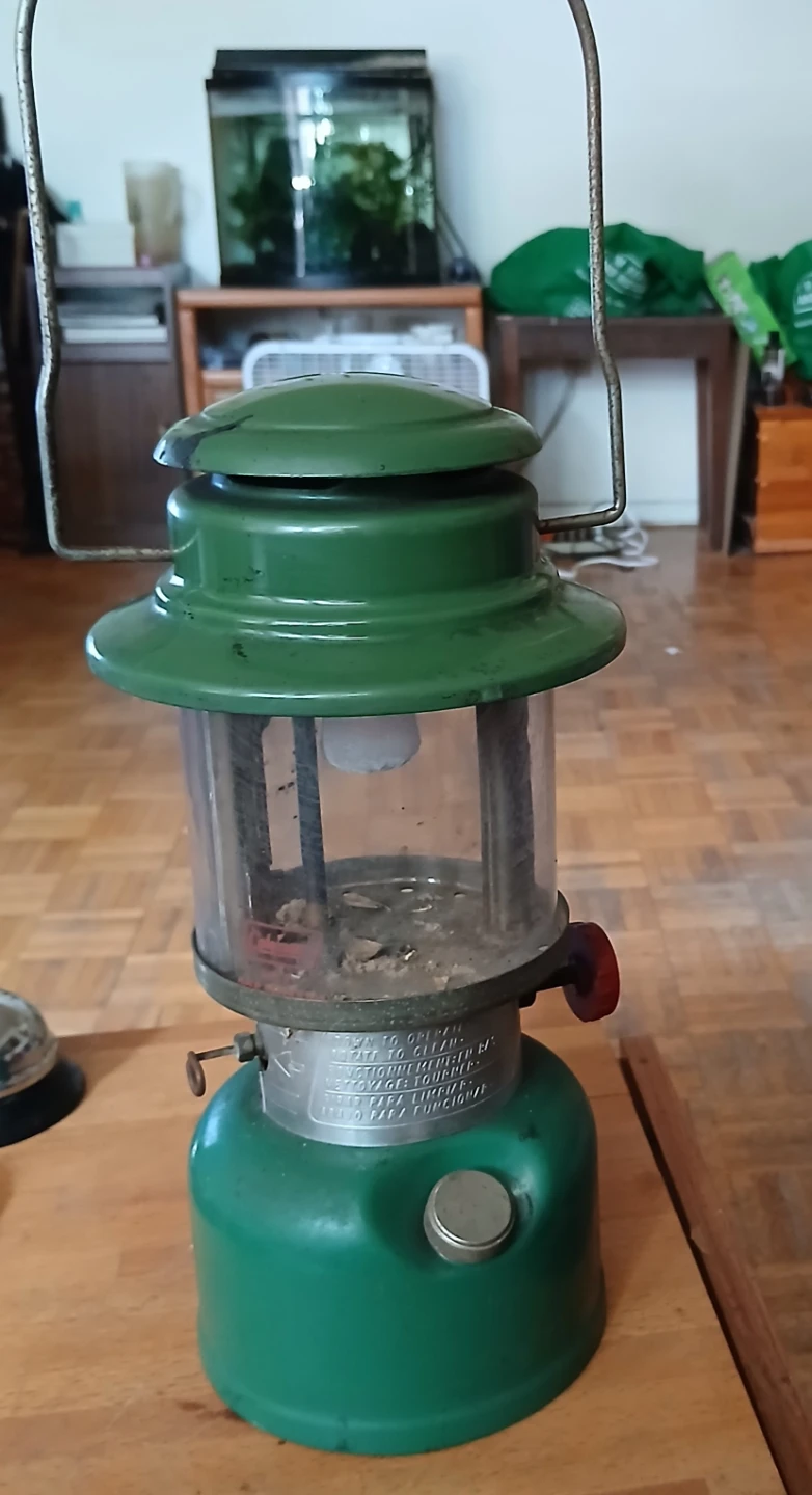 Coleman Model 335 Lantern
