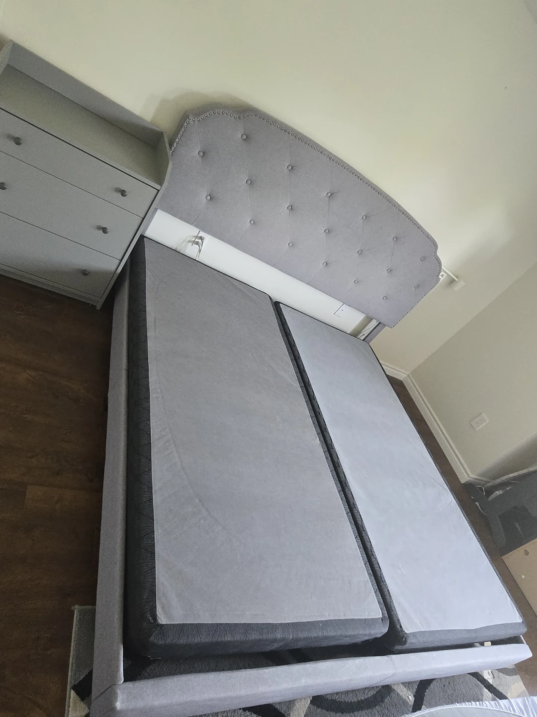 King Bed Frame - Gret with Tufted Headboard, box springs - photo 2