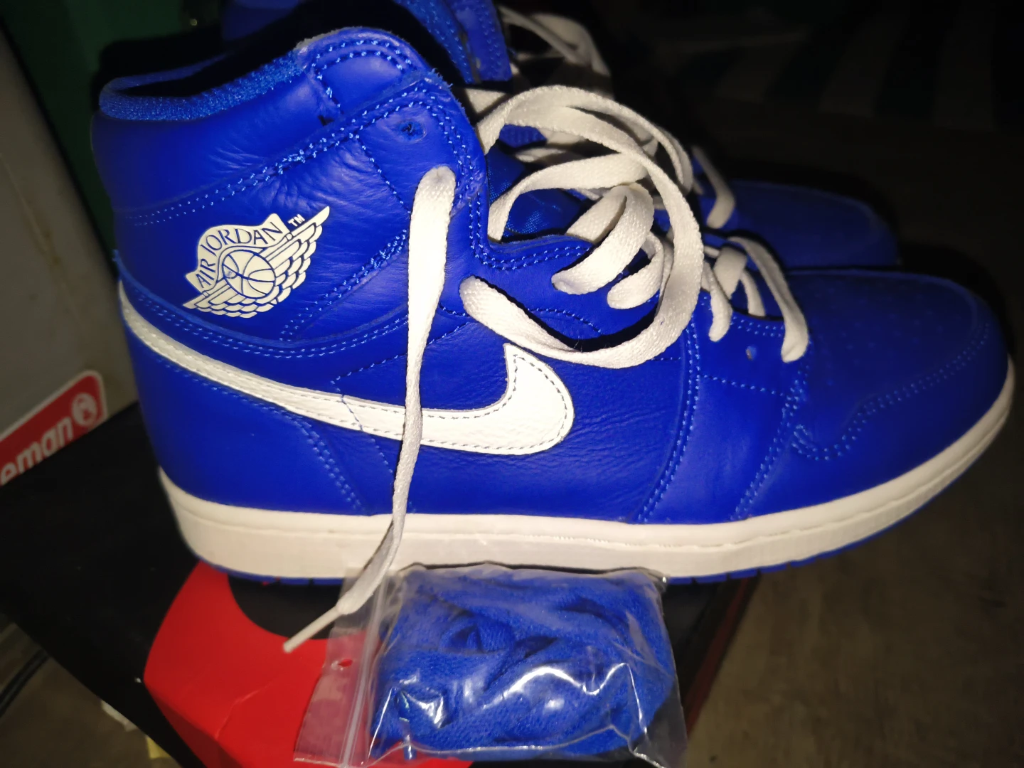 Air Jordan 1 Retro High OG Royal Blue
