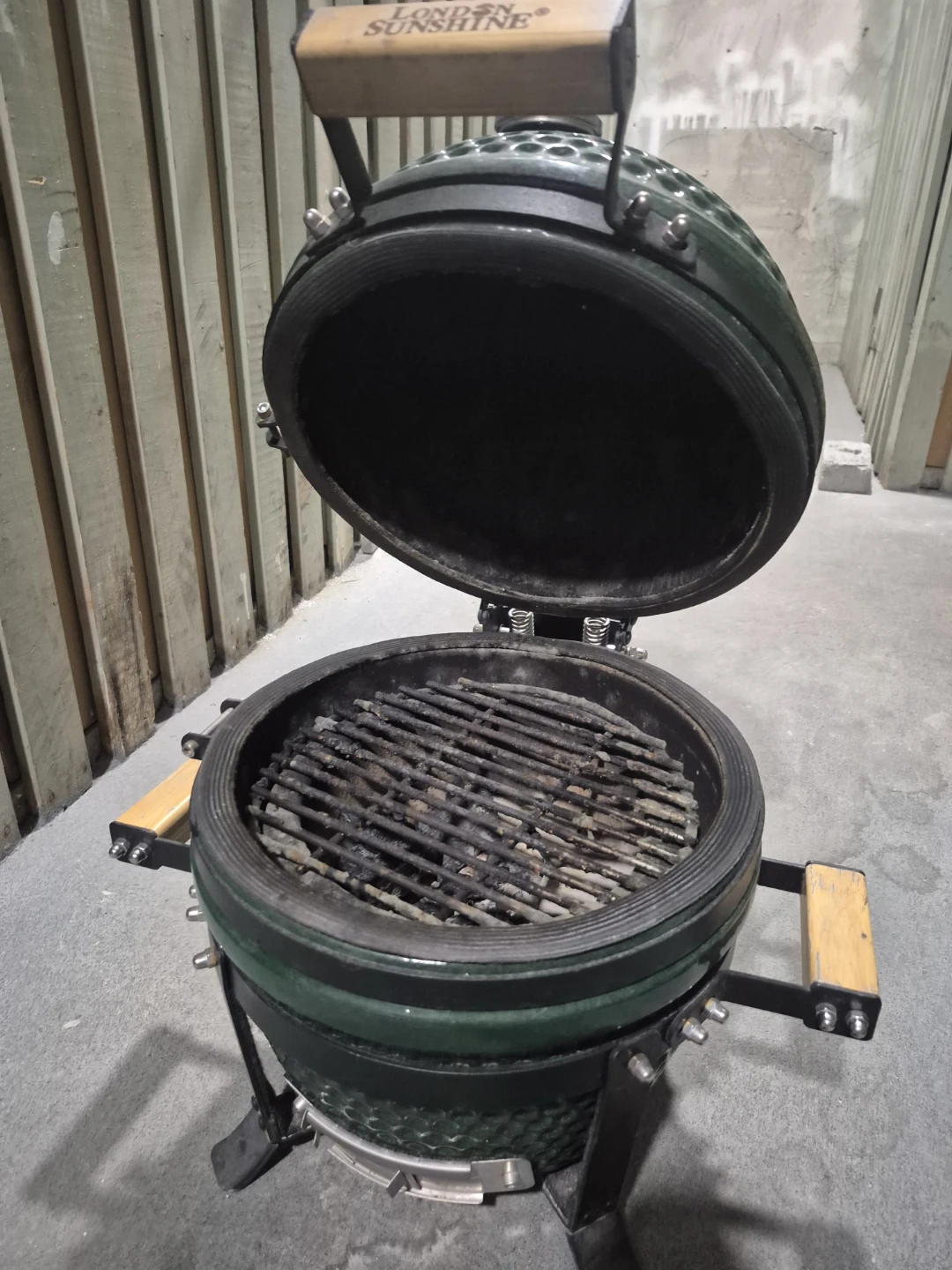 London Sunshine Kamado Grill - photo 2