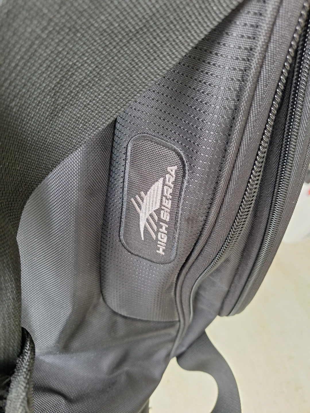 High Sierra Black Rolling Suitcase - photo 2