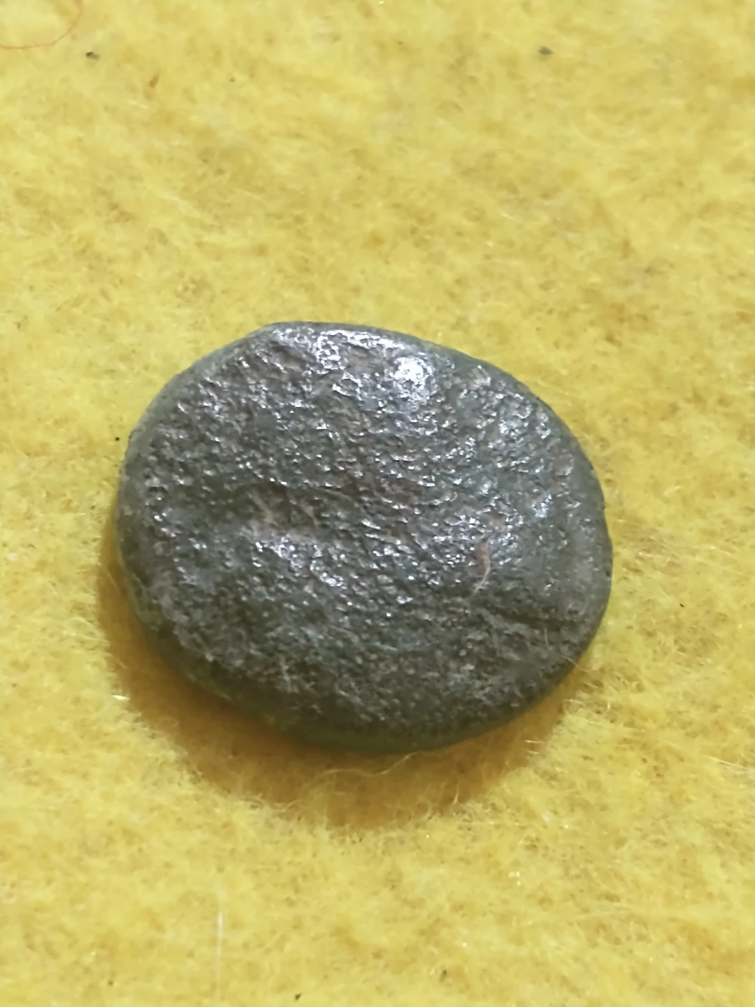 Unattributed ancient BC Greek coin - photo 2