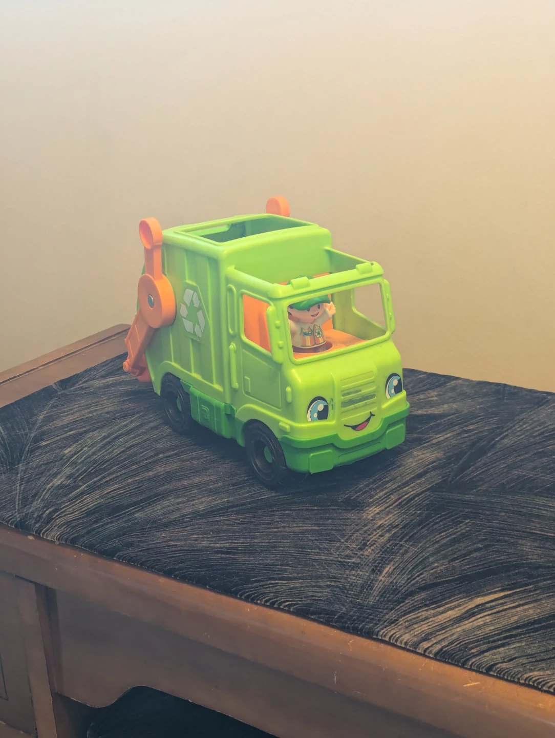 Fisher Price Little People Recycle Truck with Driver