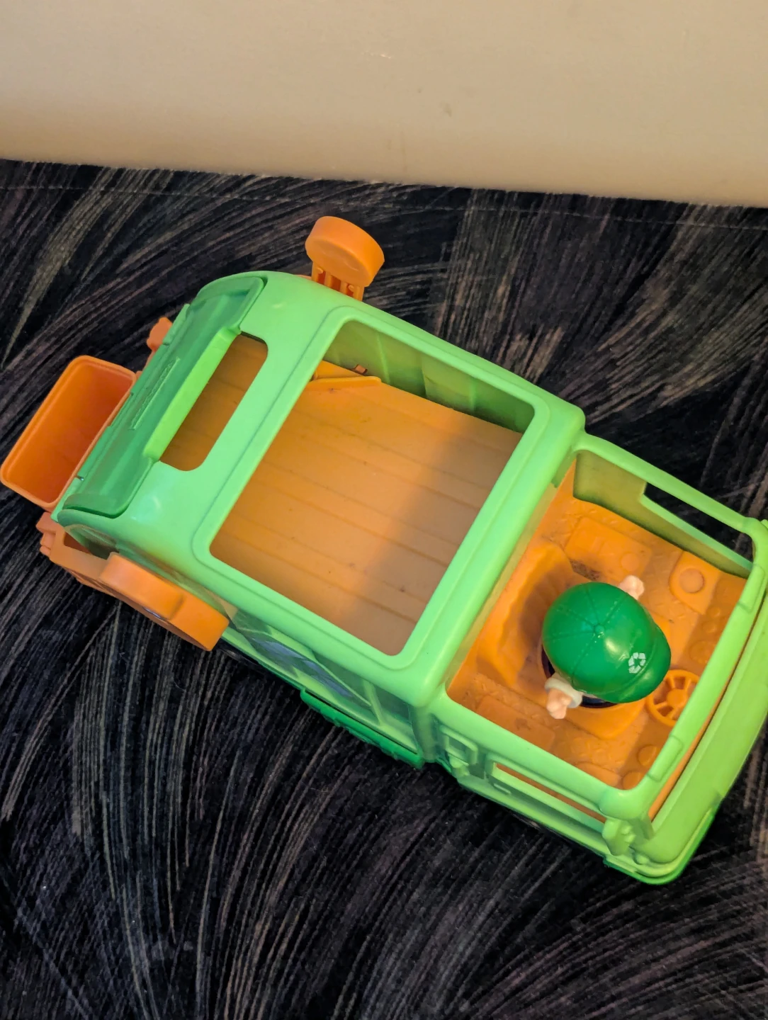 Fisher Price Little People Recycle Truck with Driver - photo 3