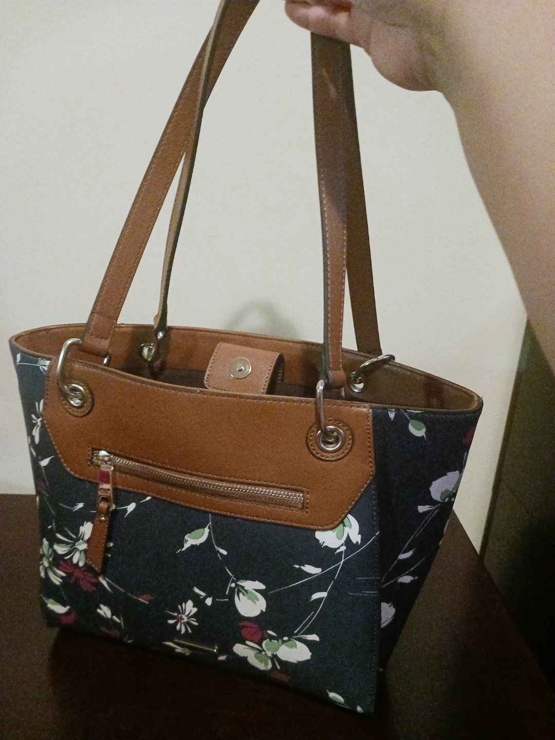 Chaps  Floral Tote Bag - photo 3