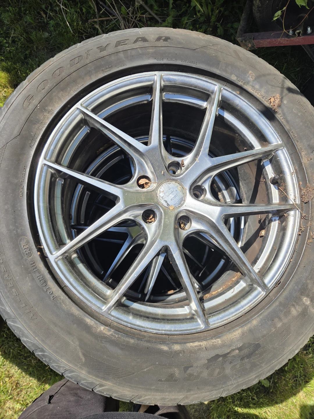 Set of 4 Goodyear Tires and Rims - photo 2